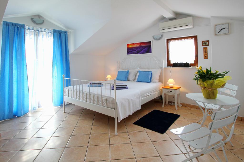 Holiday Home Marko Funtana Kültér fotó